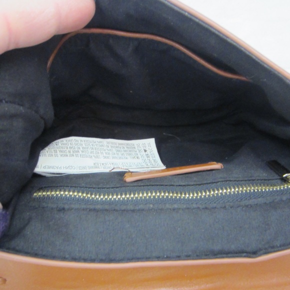 Fossil Cow Hide Leather Brown Crossbody Keyhole Accent Zipper Closure Zip Close - Picture 2 of 10